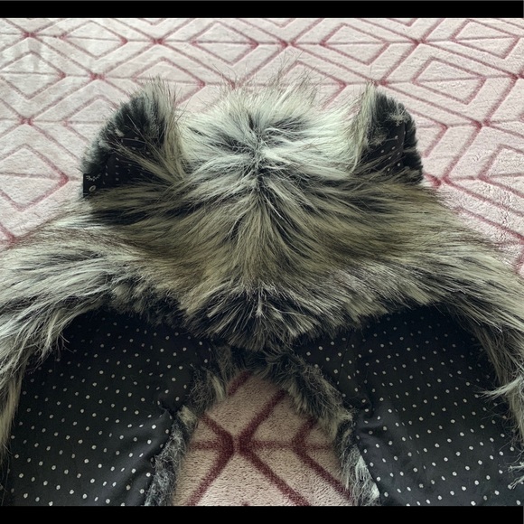 Mystic Wolf 🐺 Polka Dot Spirithood - Picture 3 of 8